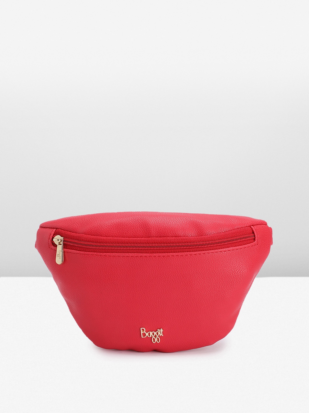 

Baggit Women Textured Waist Pouch, Red