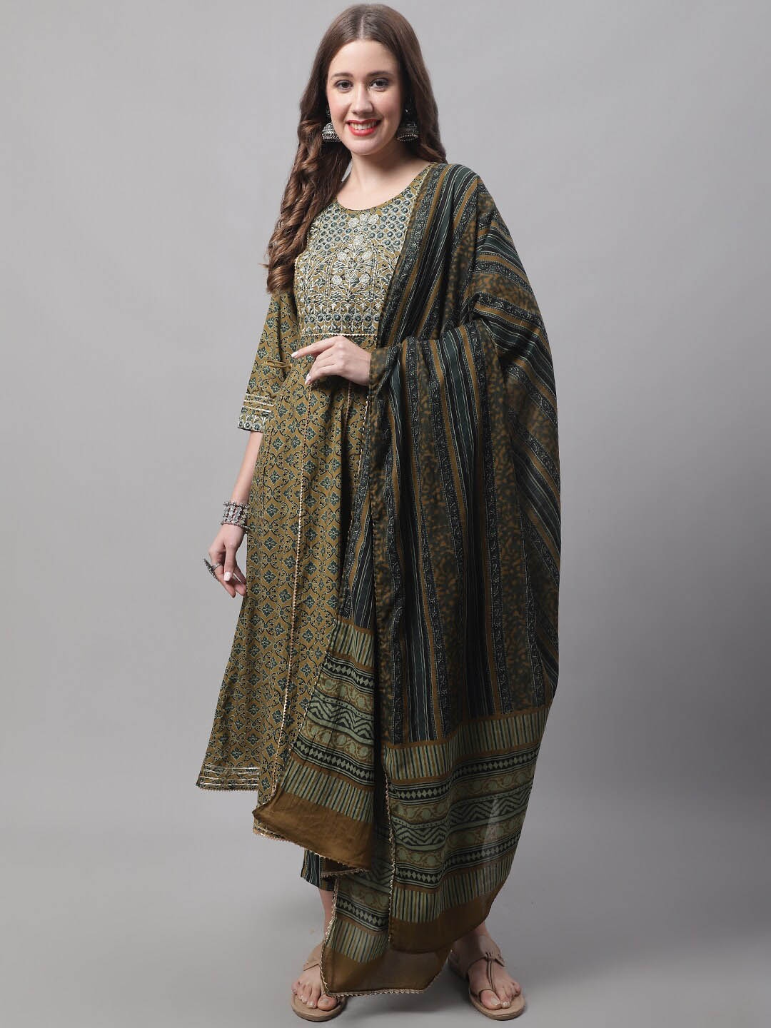 

VredeVogel Ethnic Motifs Printed Mirror Work Pure Cotton Kurta With Trouser & Dupatta, Green