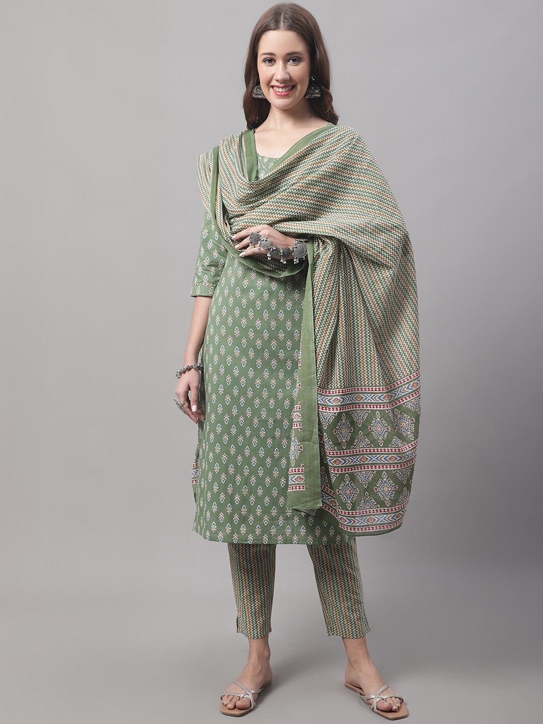 

VredeVogel Women Floral Printed Sequinned Pure Cotton Kurta with Trousers & Dupatta, Green