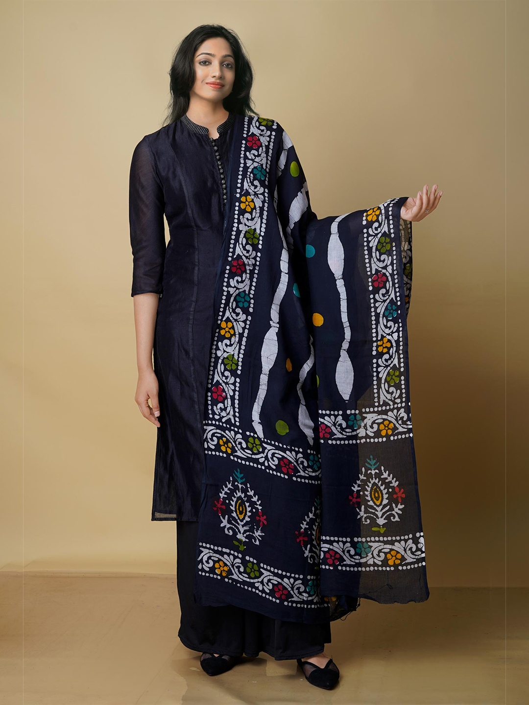 

Unnati Silks Ethnic Motifs Printed Pure Cotton Batik Dupatta, Black