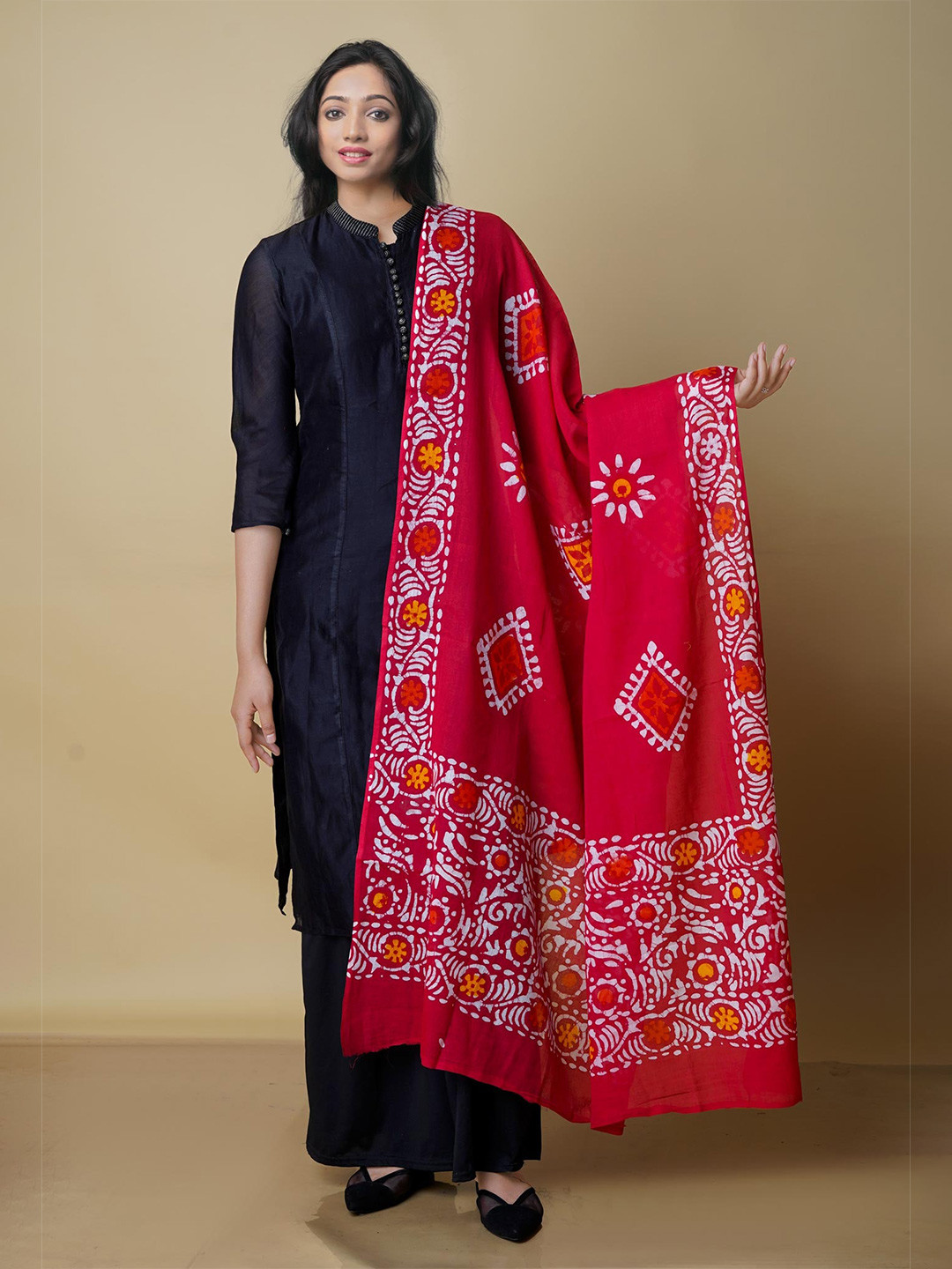 

Unnati Silks Ethnic Motifs Pure Cotton Batik Dupatta, Red