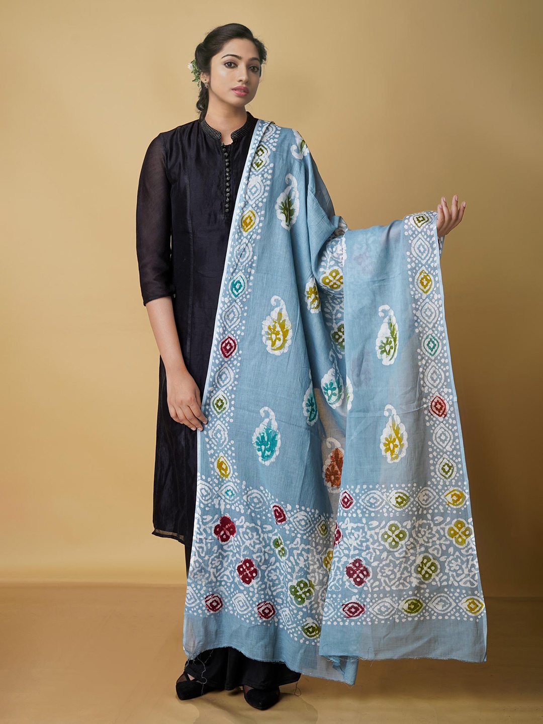 

Unnati Silks Ethnic Motifs Printed Pure Cotton Batik Dupatta, Grey