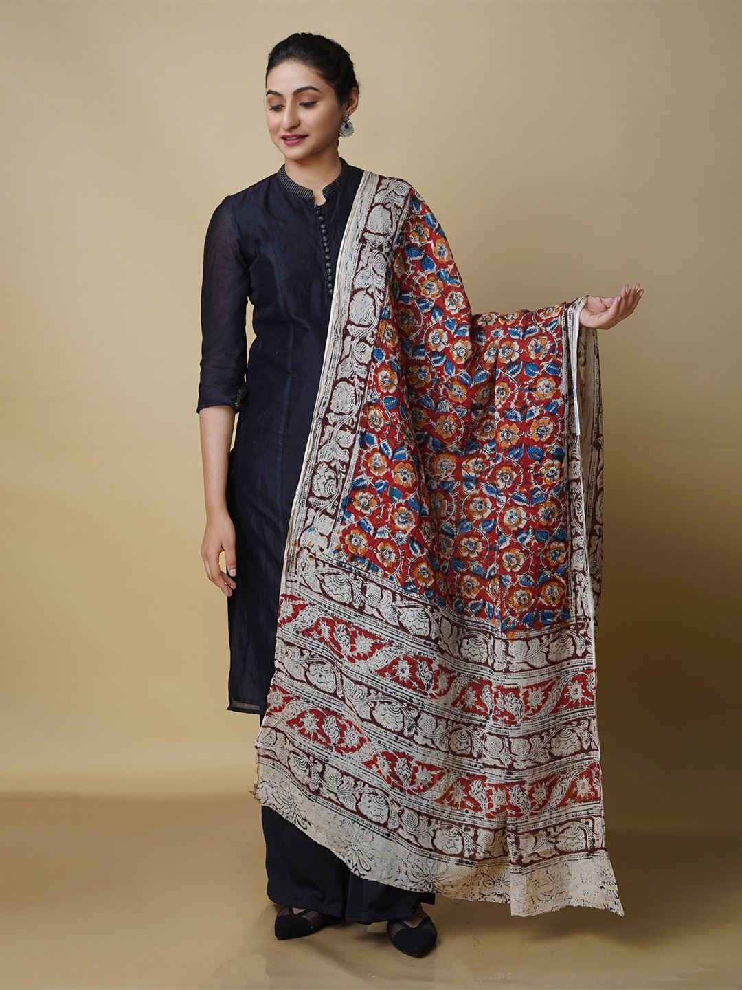 

Unnati Silks Ethnic Motifs Printed Pure Cotton Kalamkari Dupatta, Grey