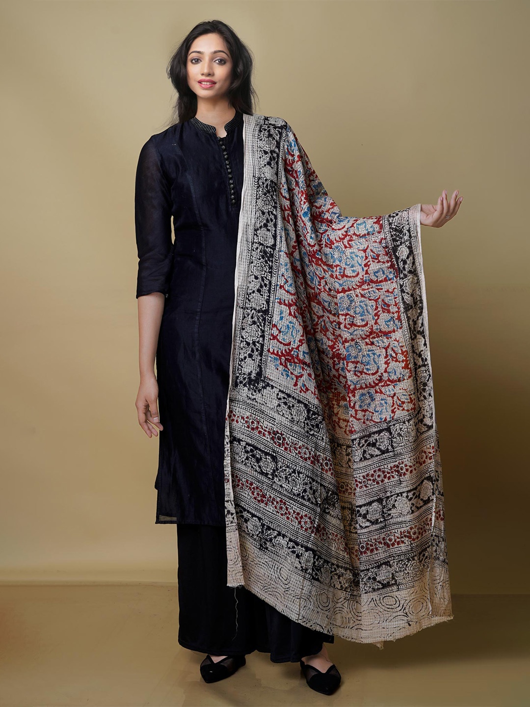

Unnati Silks Ethnic Motifs Pure Cotton Kalamkari Dupatta, Black