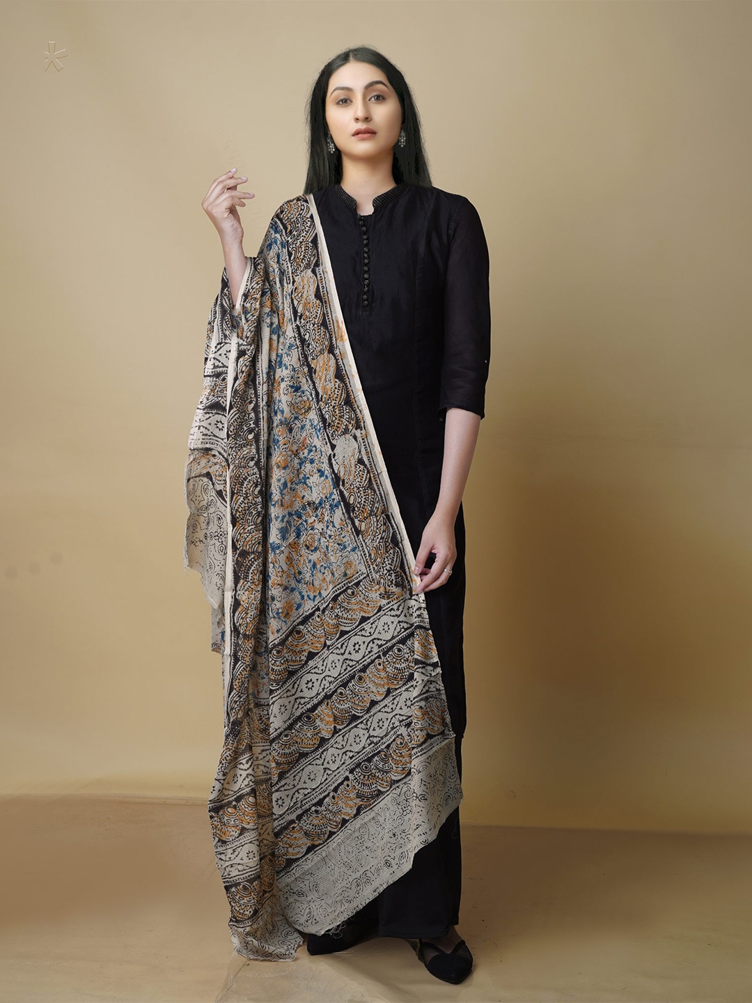 

Unnati Silks Ethnic Motifs Printed Pure Cotton Kalamkari Dupatta, Grey