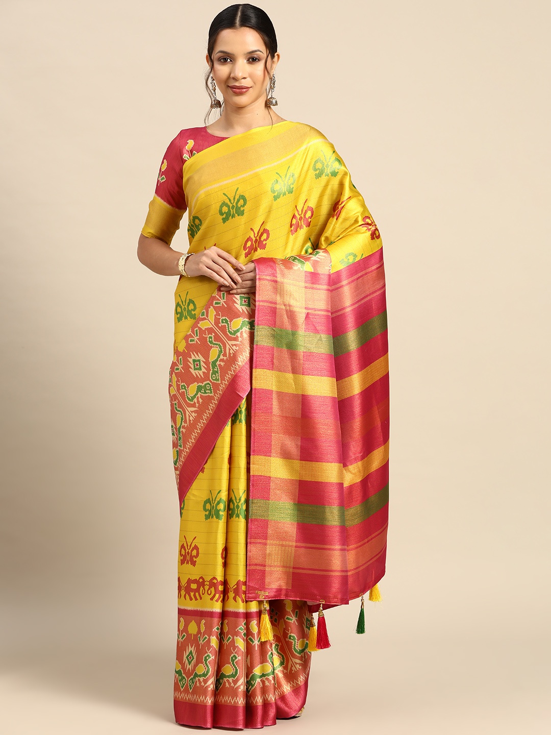 

CliqSilk Ethnic Motifs Printed Art Silk Patola Saree, Yellow