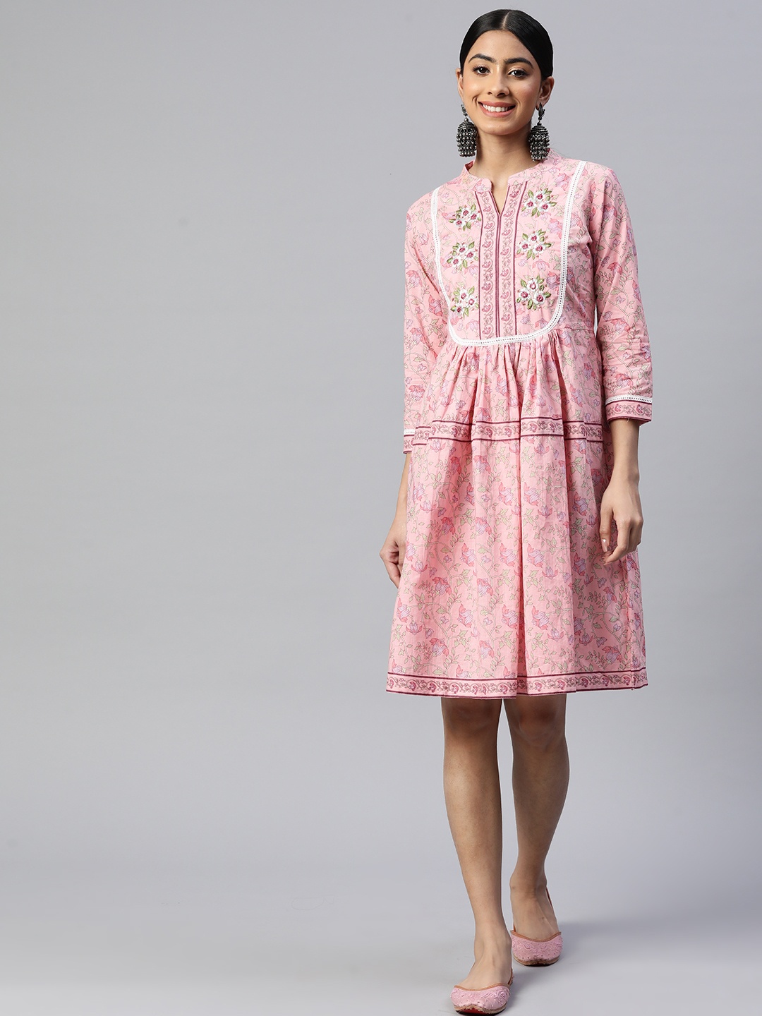 

Vbuyz Floral Embroidered Ethnic Dress, Pink