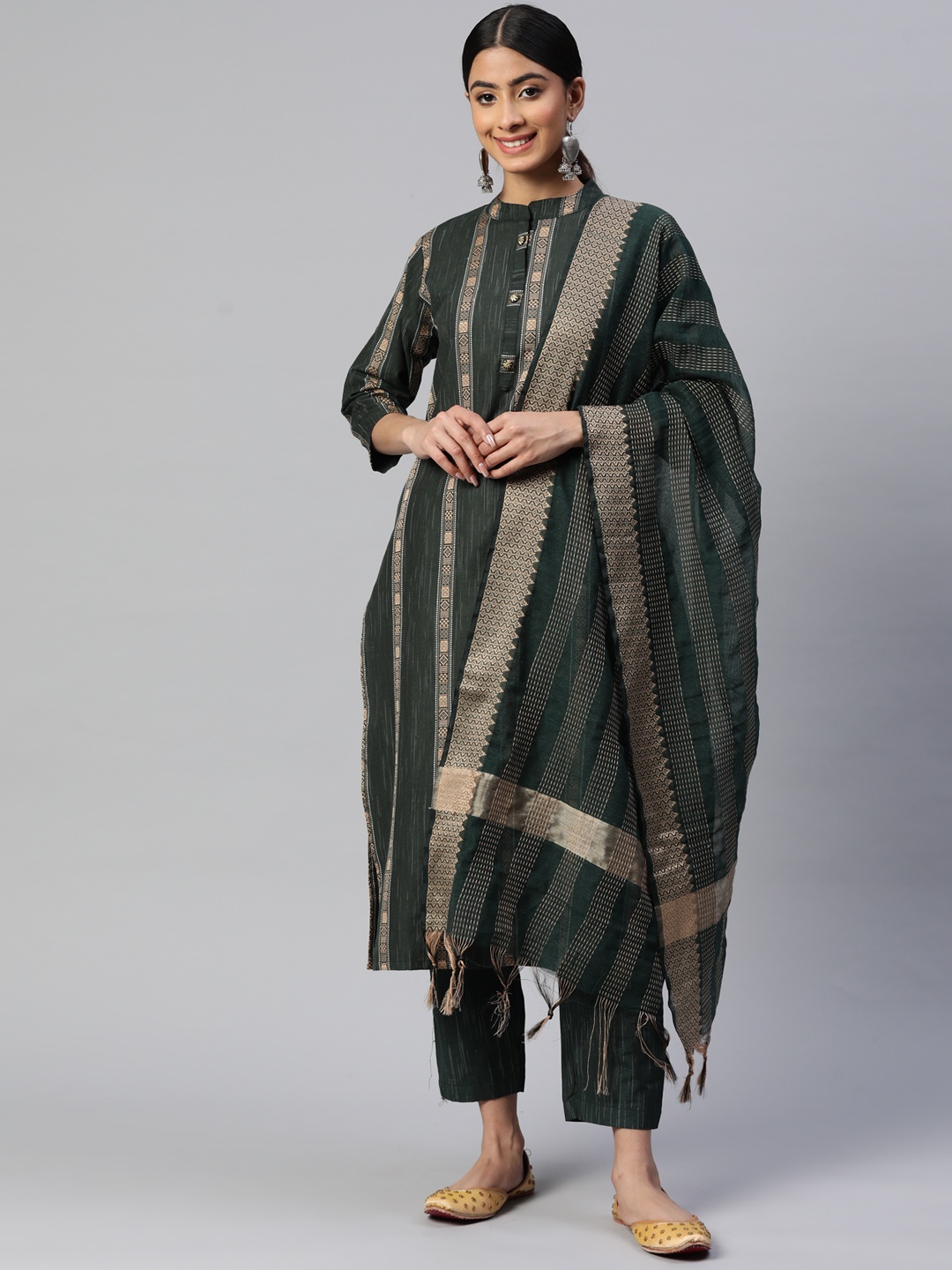 

Vbuyz Woven Design Thread Work Kurta With Trousers & With Dupatta, Green