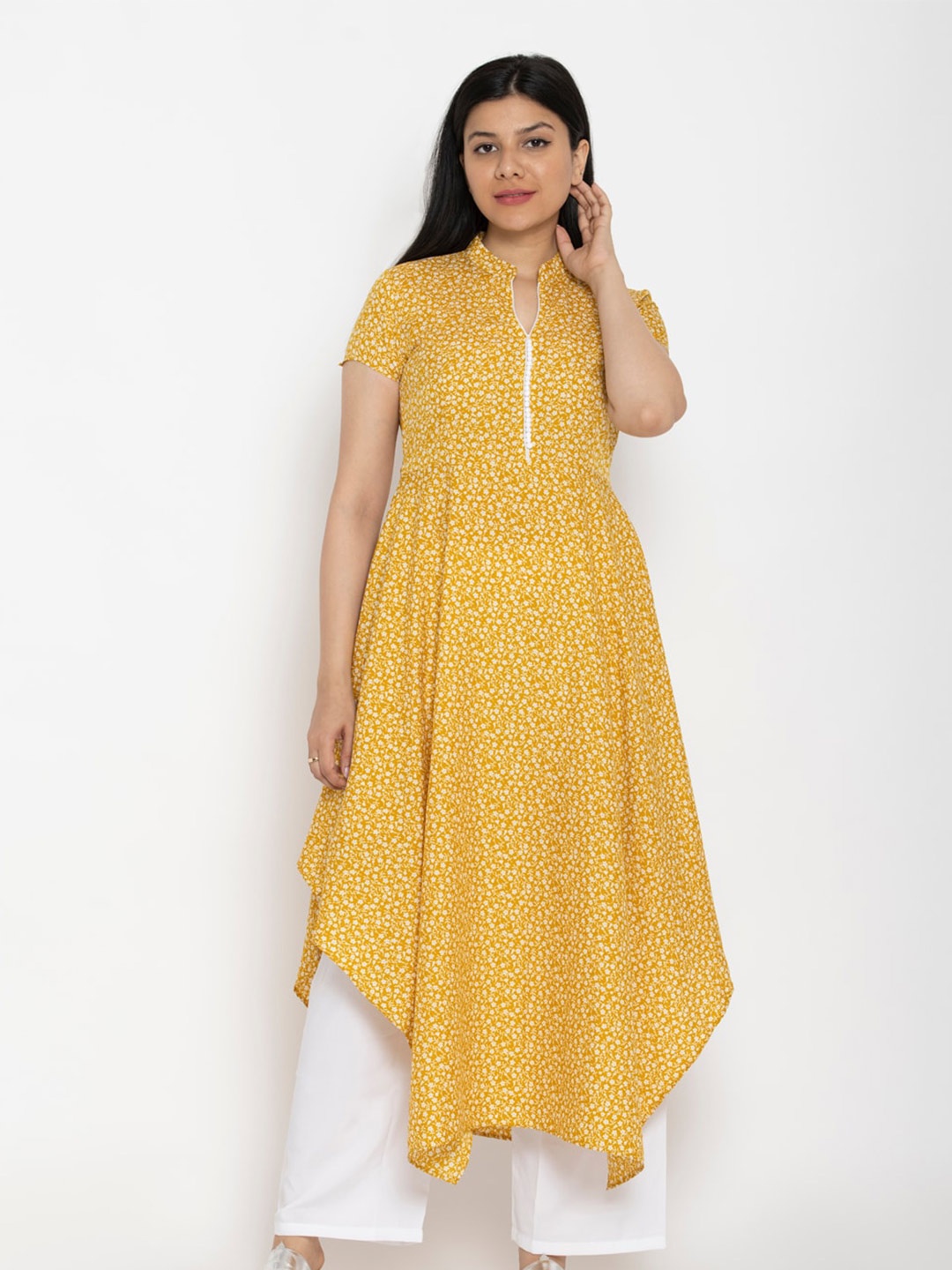 

EZIS FASHION Women Floral Printed Kurta, Mustard