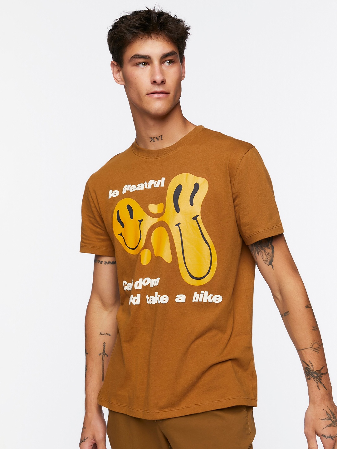 

FOREVER 21 Men Typography Printed Pure Cotton T-shirt, Mustard