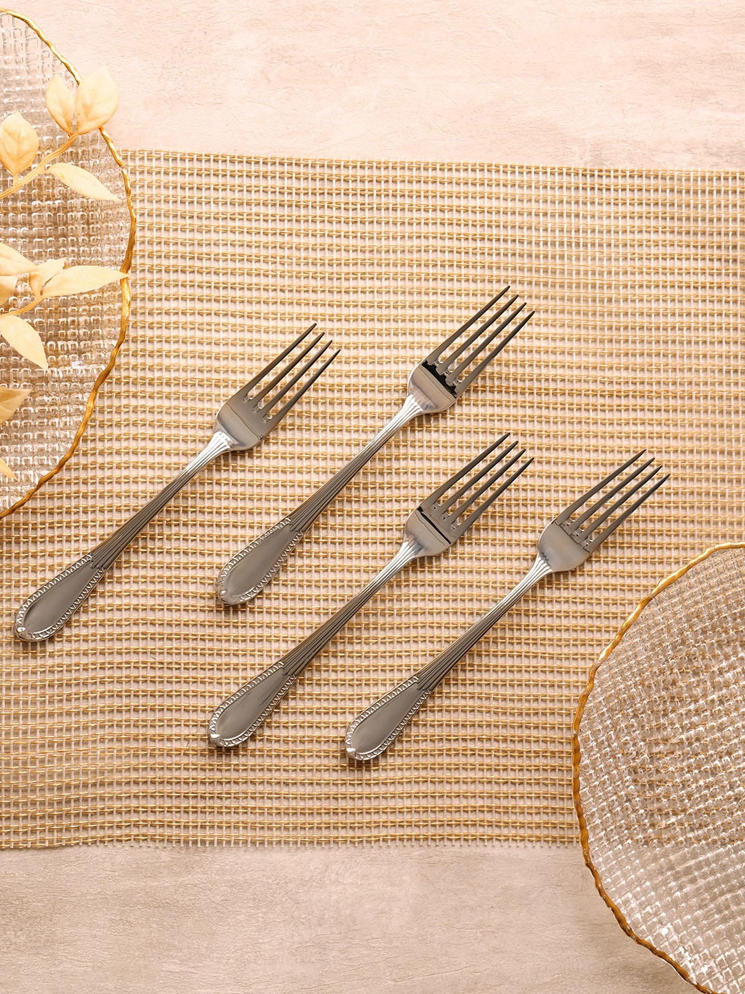 

Pure Home and Living 4 Pieces Grey Stainless Steel Dessert Forks