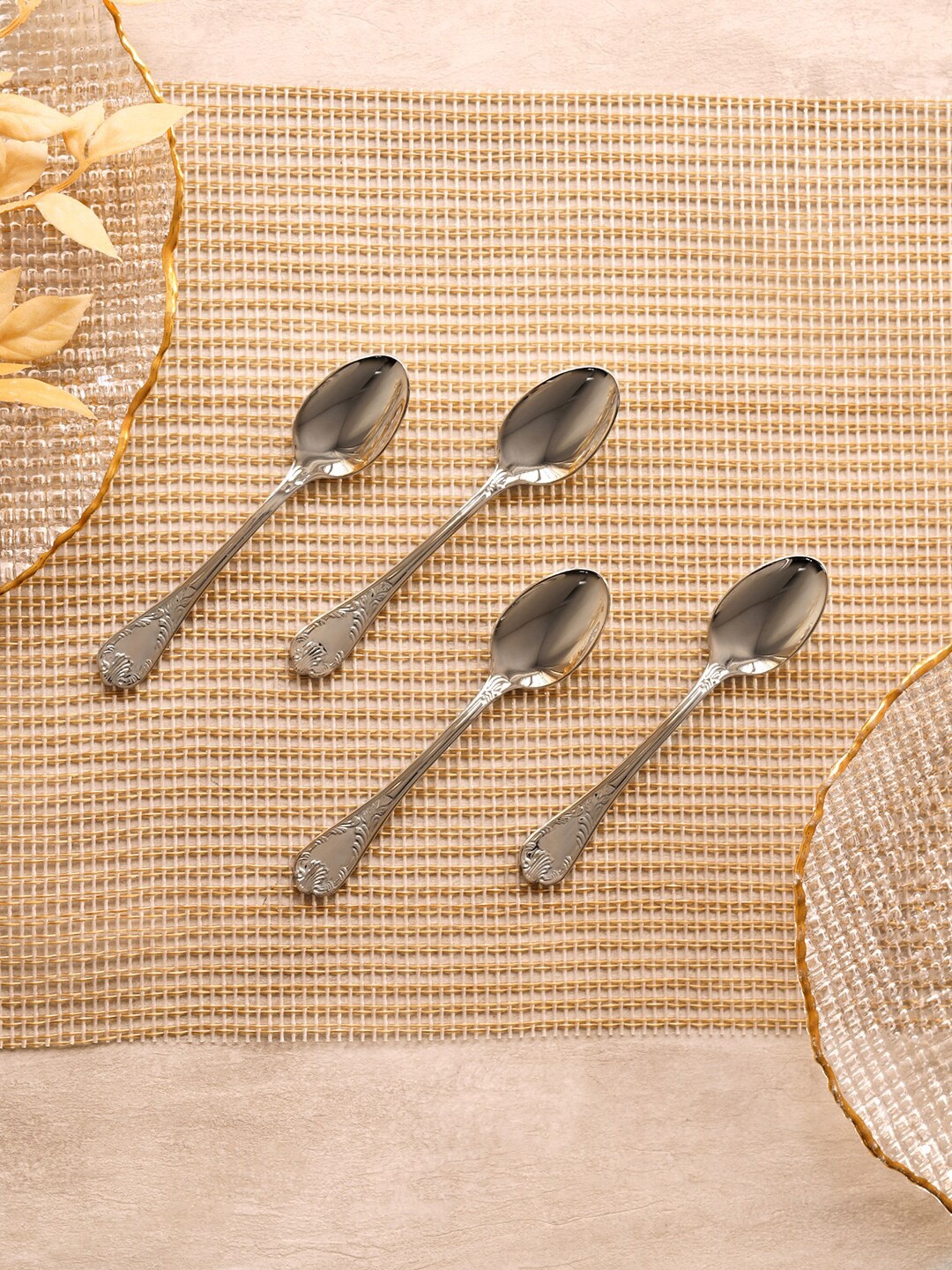 

Pure Home and Living 4 Pieces Grey Embossed Stainless Steel Spoons