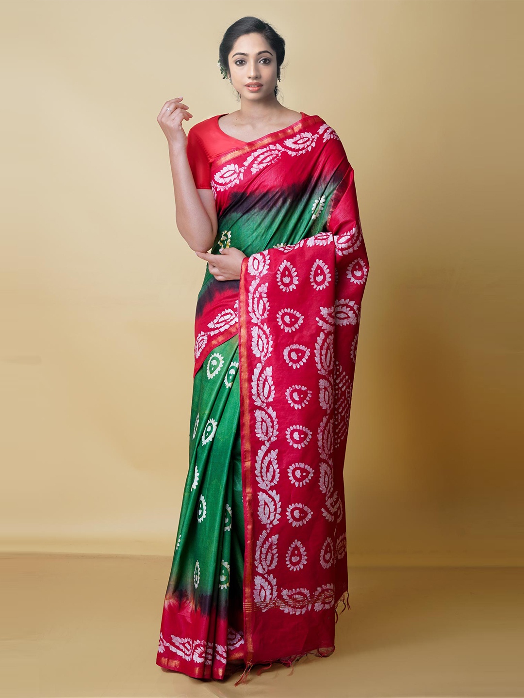 

Unnati Silks Green & Red Batik Zari Pure Silk Chanderi Saree