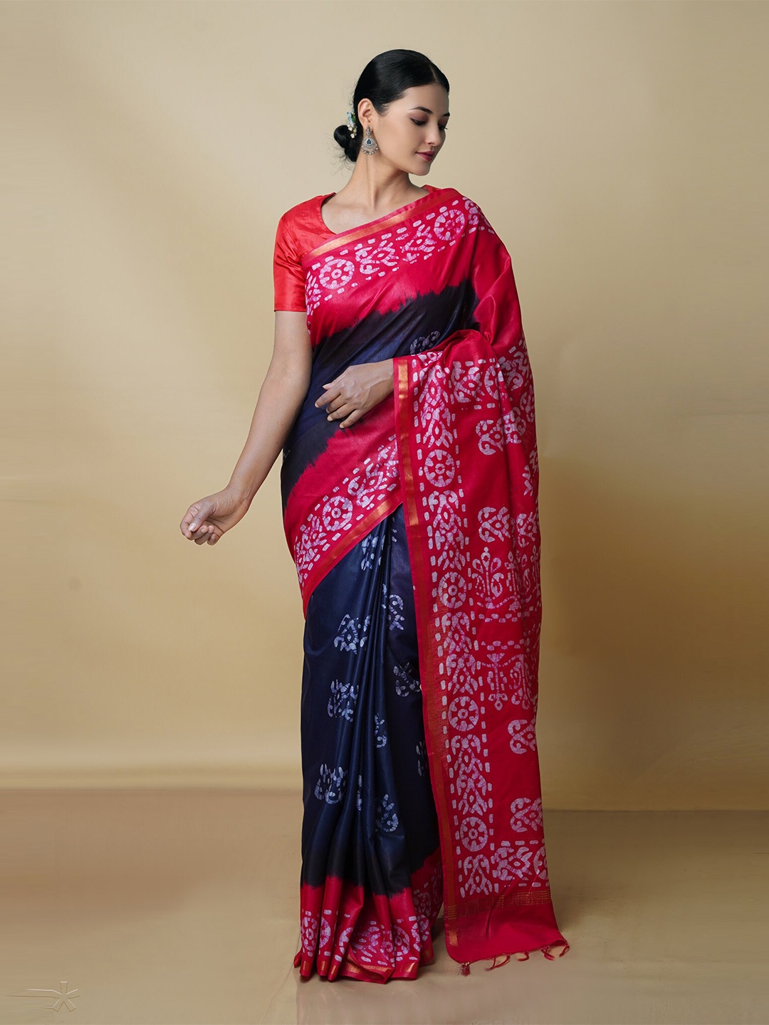 

Unnati Silks Batik Zari Pure Silk Chanderi Handloom Saree, Navy blue