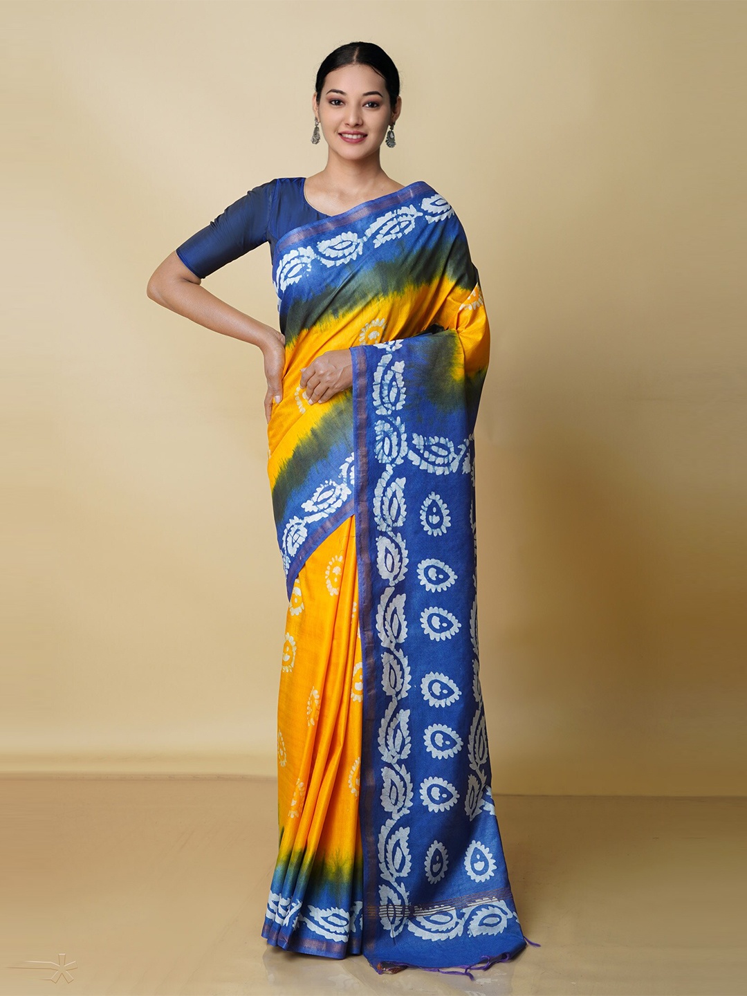 

Unnati Silks Yellow & Blue Batik Zari Pure Silk Chanderi Handloom Saree