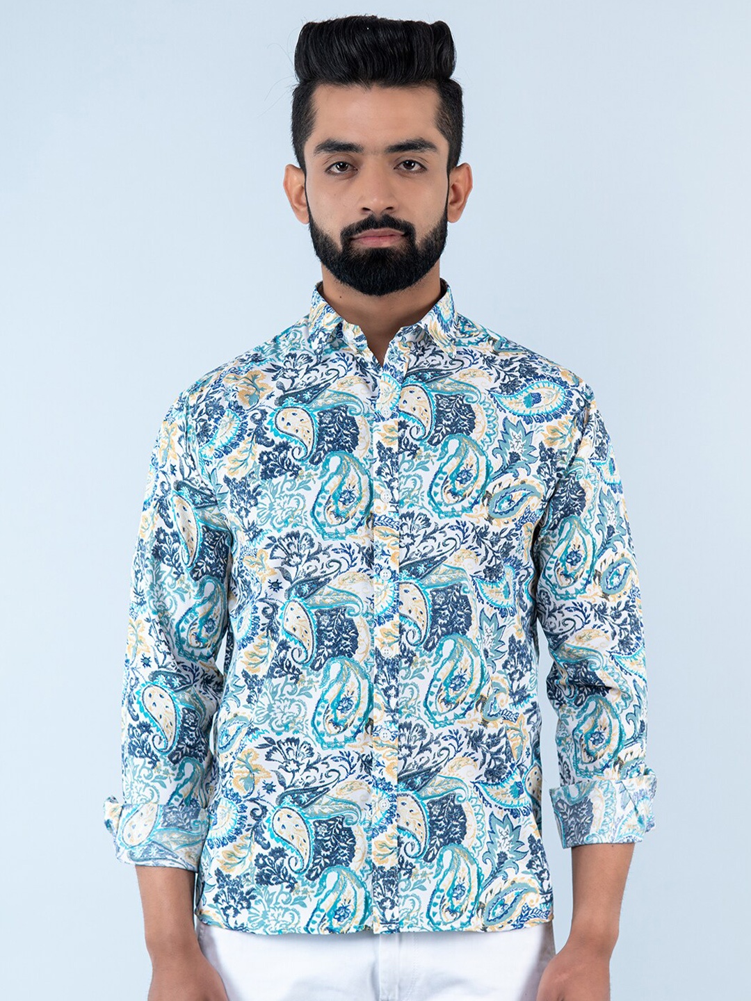 

Tistabene Men Ethnic Motifs Printed Cotton Casual Shirt, Blue