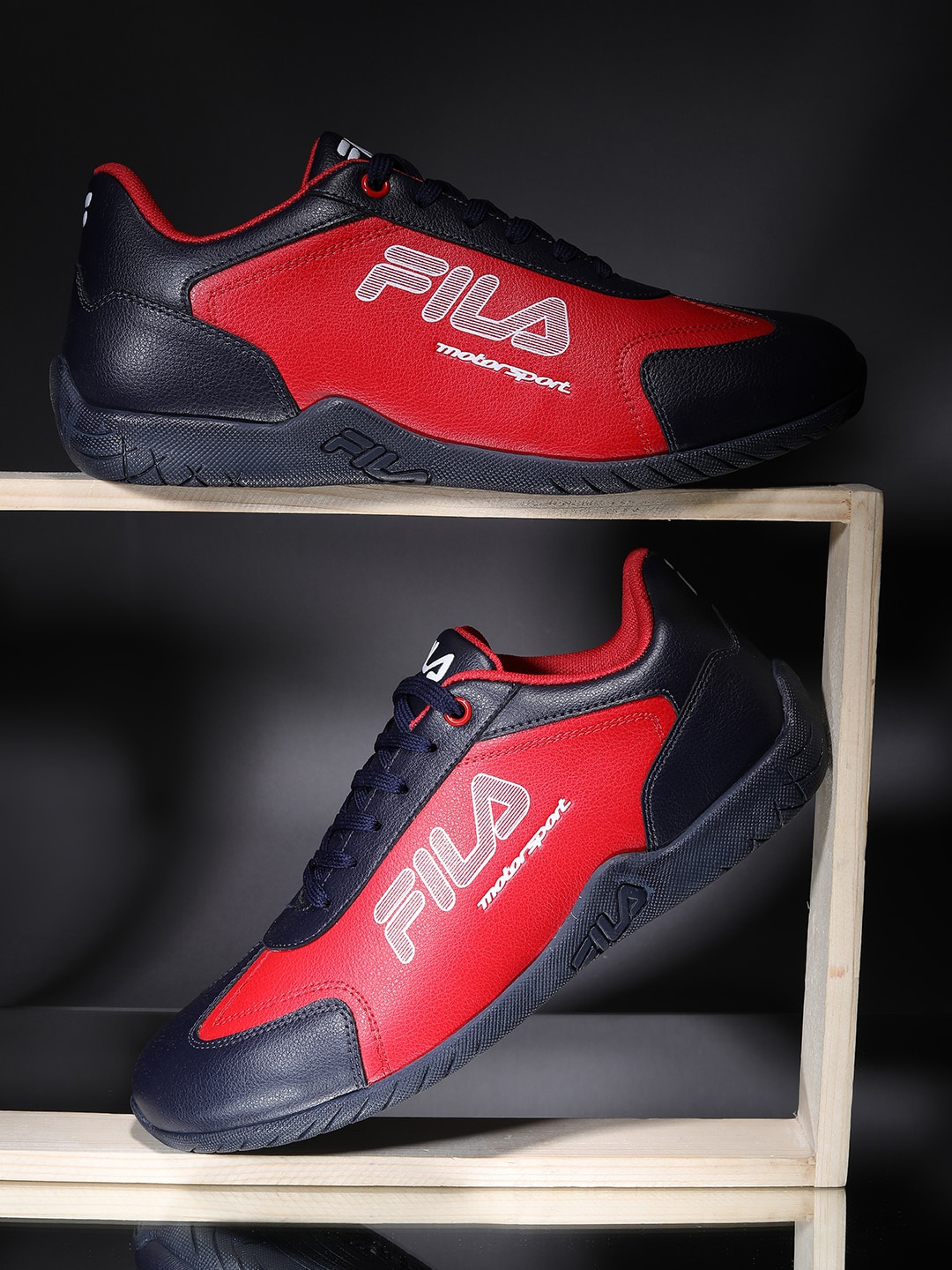 

FILA Men Colourblocked Sneakers, Navy blue