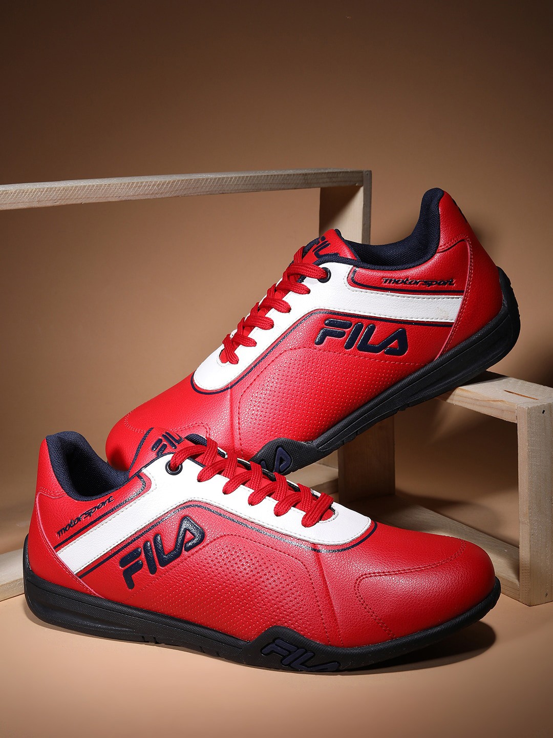 

FILA Men Colourblocked Sneakers, Red