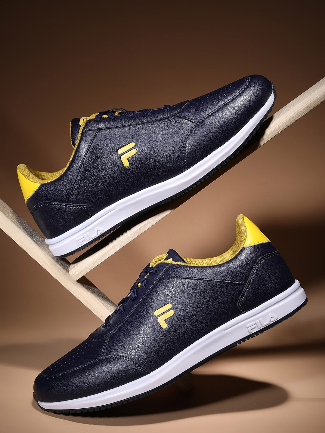 

FILA Men Perforated Sneakers, Navy blue