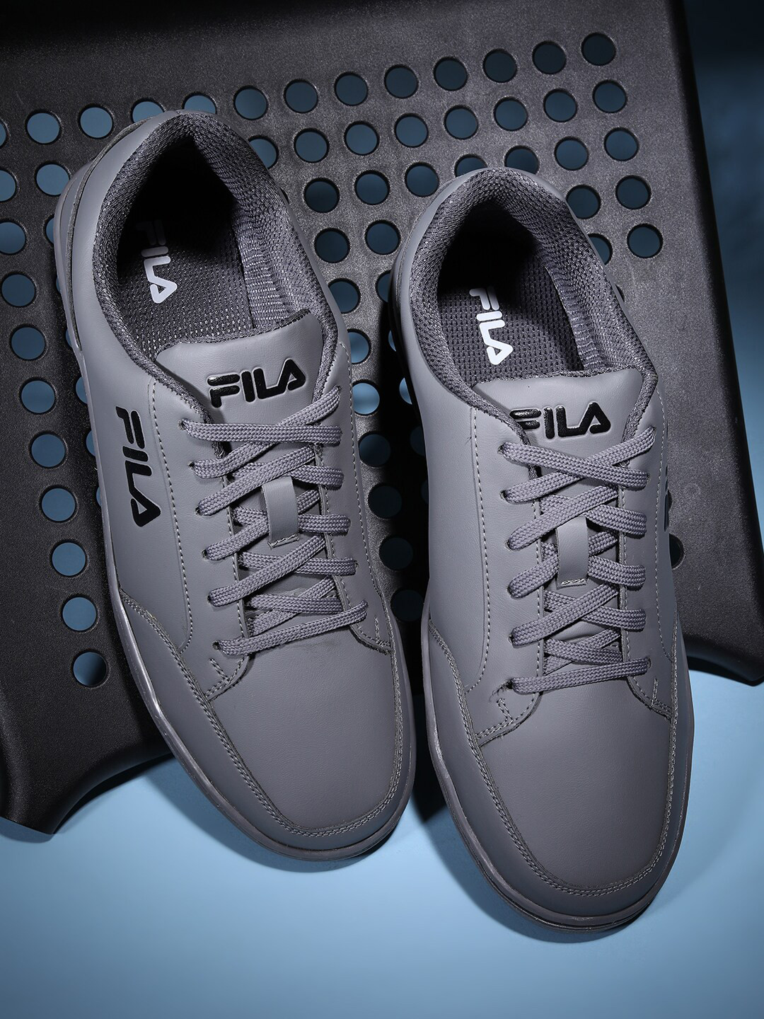 

FILA Men Comfort Insole Sneakers, Grey