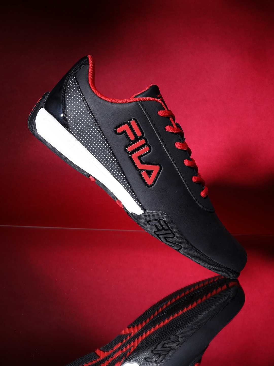 

FILA Men Comfort Insole Sneakers, Black