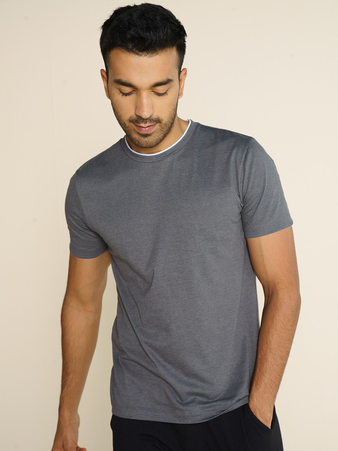 

DAMENSCH Breeze Ultralight Melange Neck Piping T-Shirt, Charcoal