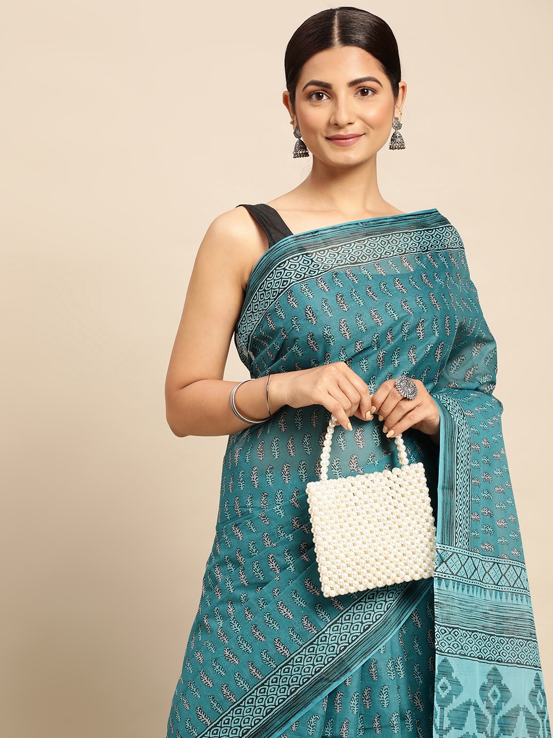 

SHANVIKA Ethnic Motifs Printed Pure Cotton Block Print Saree, Blue