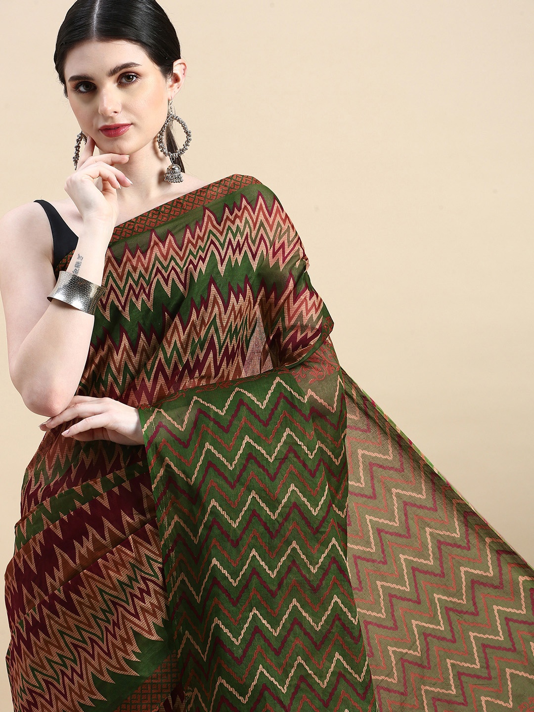 

SHANVIKA Leheriya Pure Cotton Block Print Saree, Brown