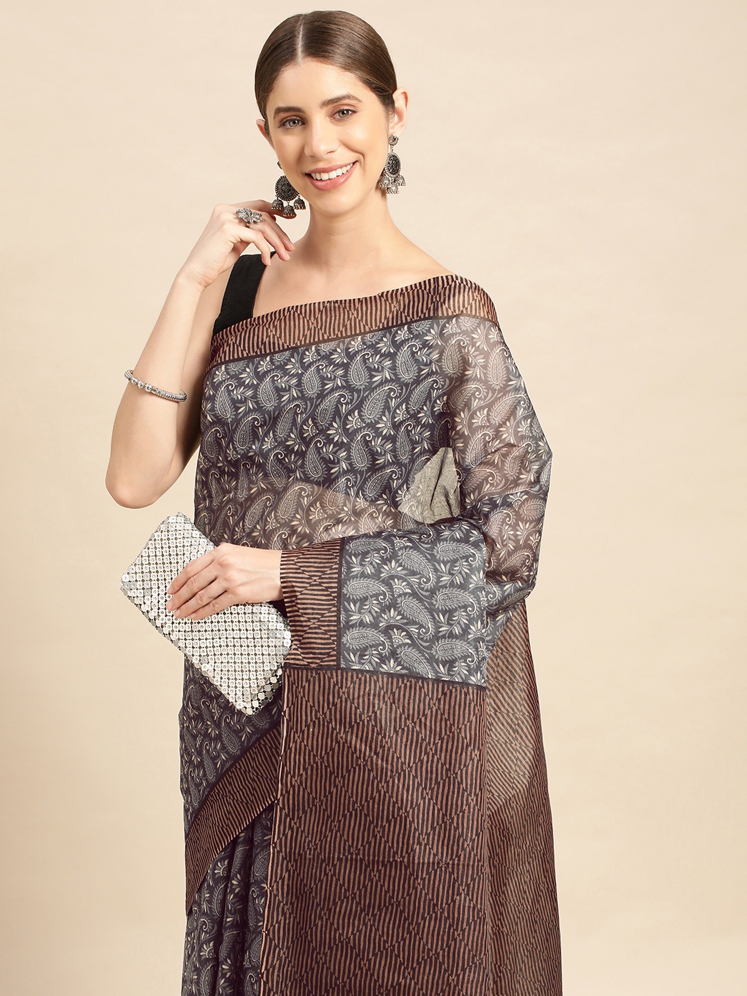 

SHANVIKA Paisley Printed Pure Cotton Block Print Saree, Grey