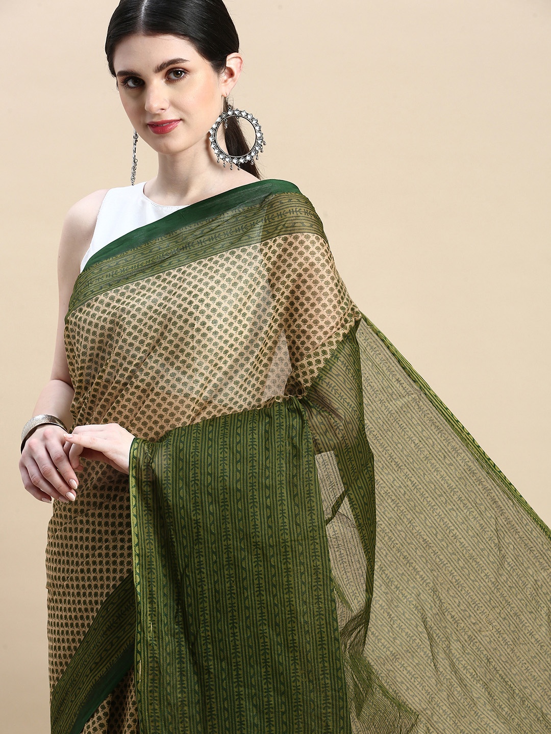 

SHANVIKA Floral Pure Cotton Block Print Saree, Brown