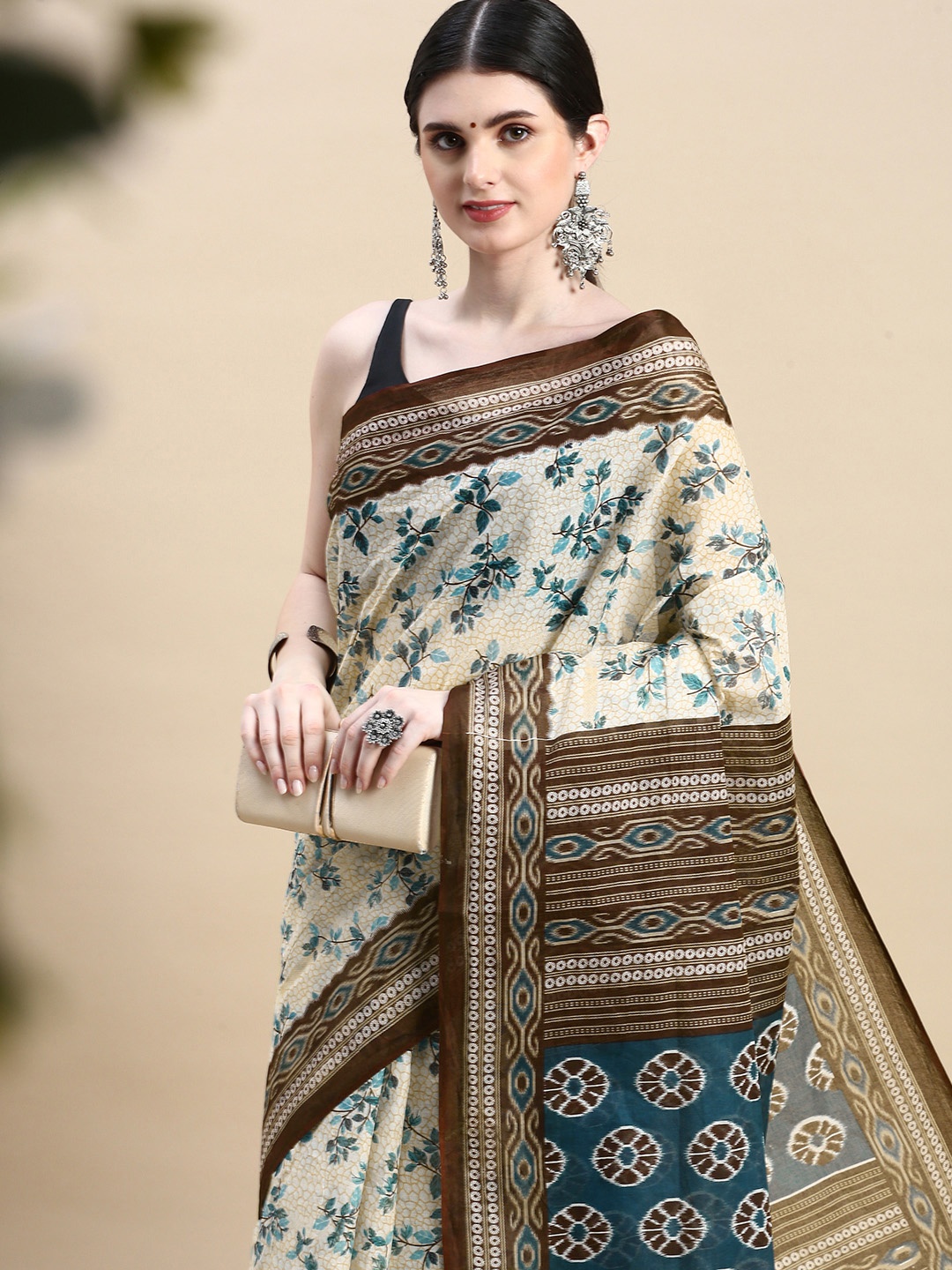 

SHANVIKA Floral Pure Cotton Block Print Saree, Beige