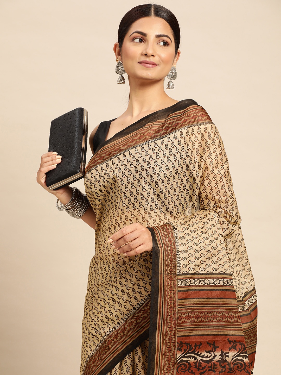 

SHANVIKA Ethnic Motifs Printed Pure Cotton Block Print Saree, Beige