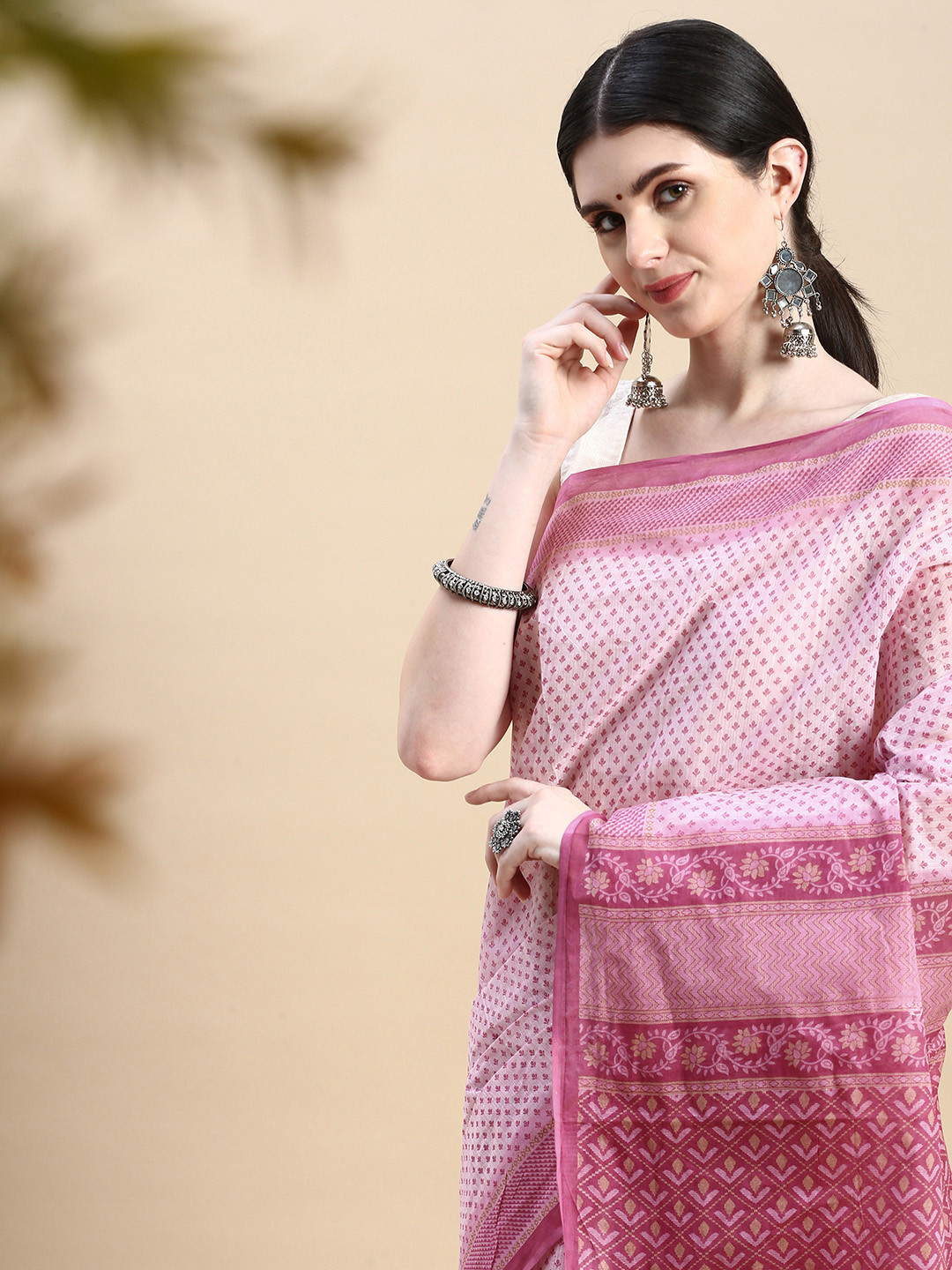 

SHANVIKA Ethnic Motifs Pure Cotton Block Print Saree, Pink