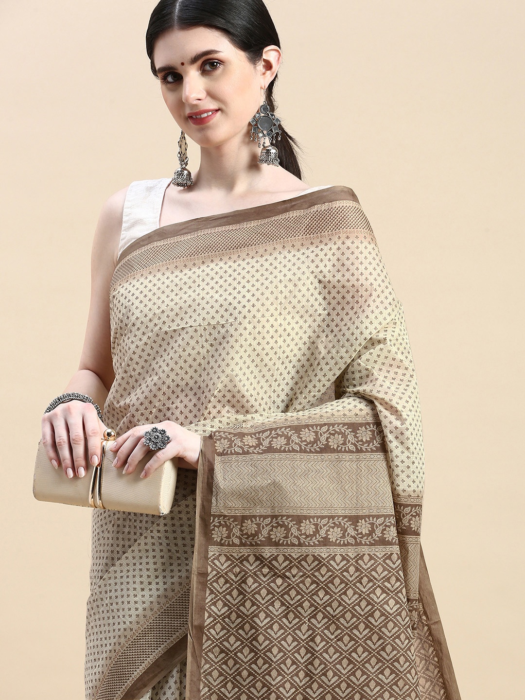 

SHANVIKA Ethnic Motifs Pure Cotton Block Print Saree, Beige