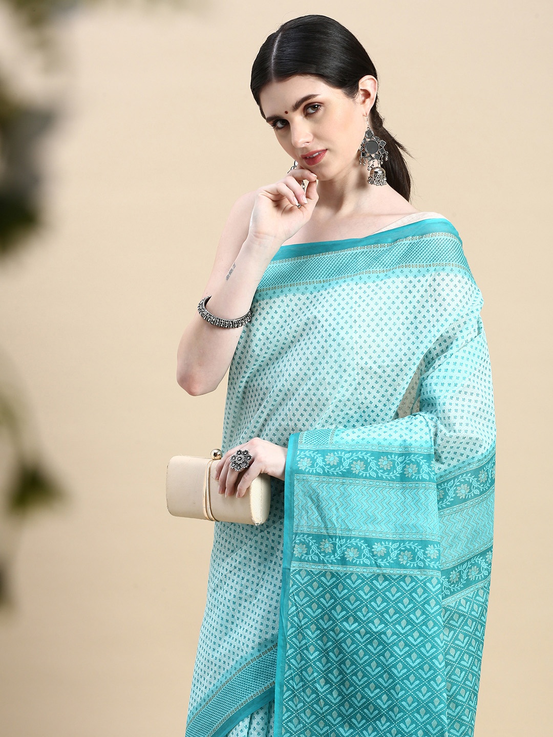 

SHANVIKA Ethnic Motifs Pure Cotton Block Print Saree, Blue