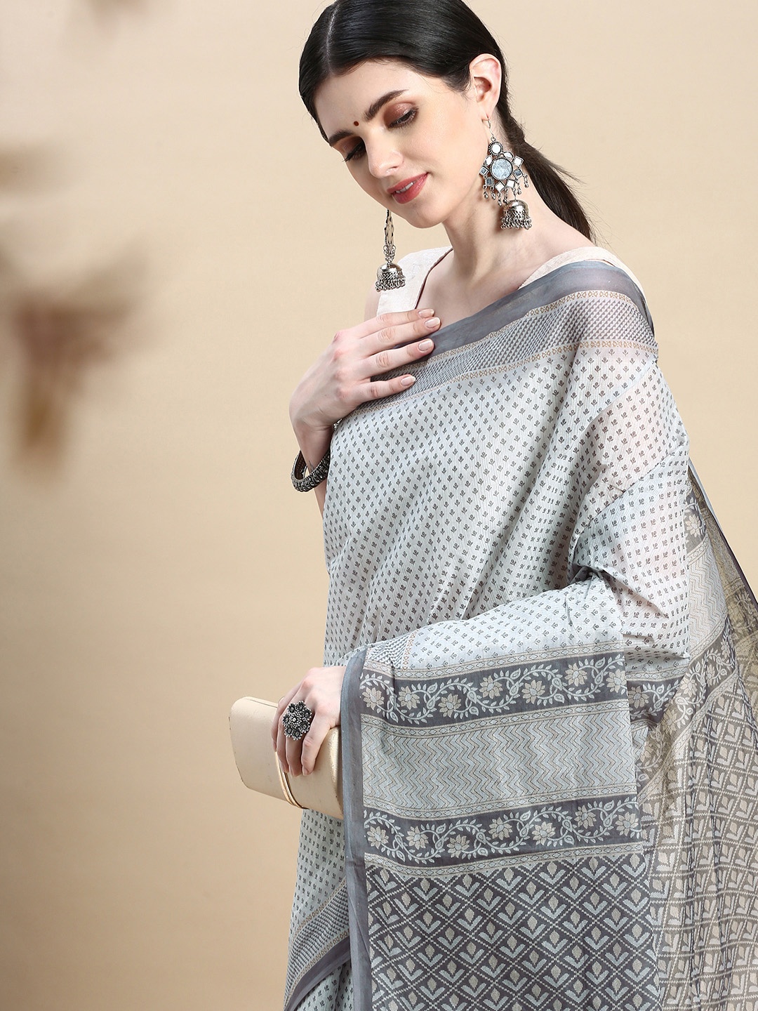 

SHANVIKA Ethnic Motifs Pure Cotton Block Print Saree, Grey
