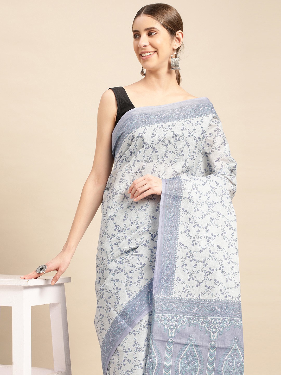 

SHANVIKA Floral Pure Cotton Block Print Saree, Blue