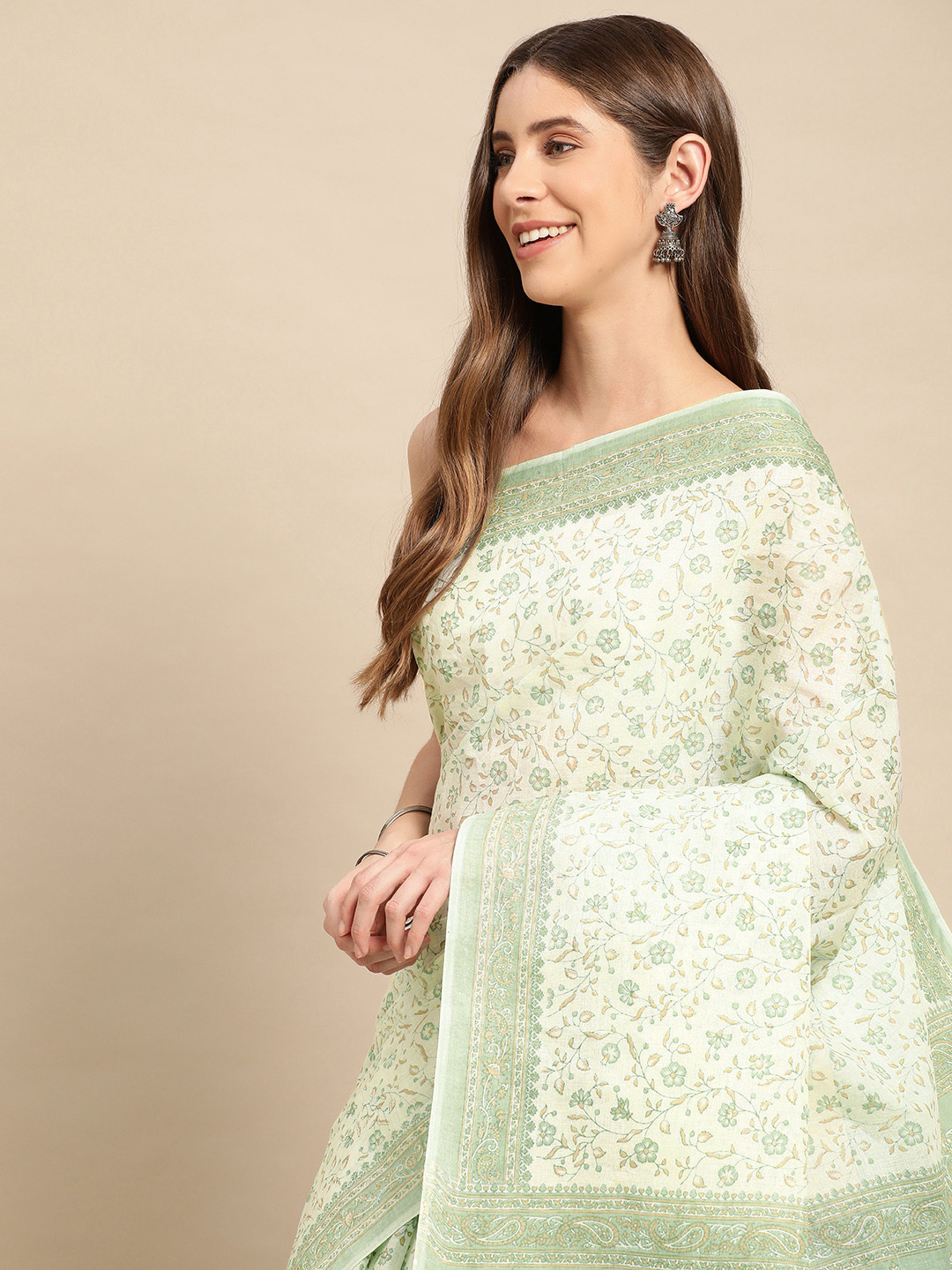

SHANVIKA Floral Block Print Pure Cotton Saree, Green