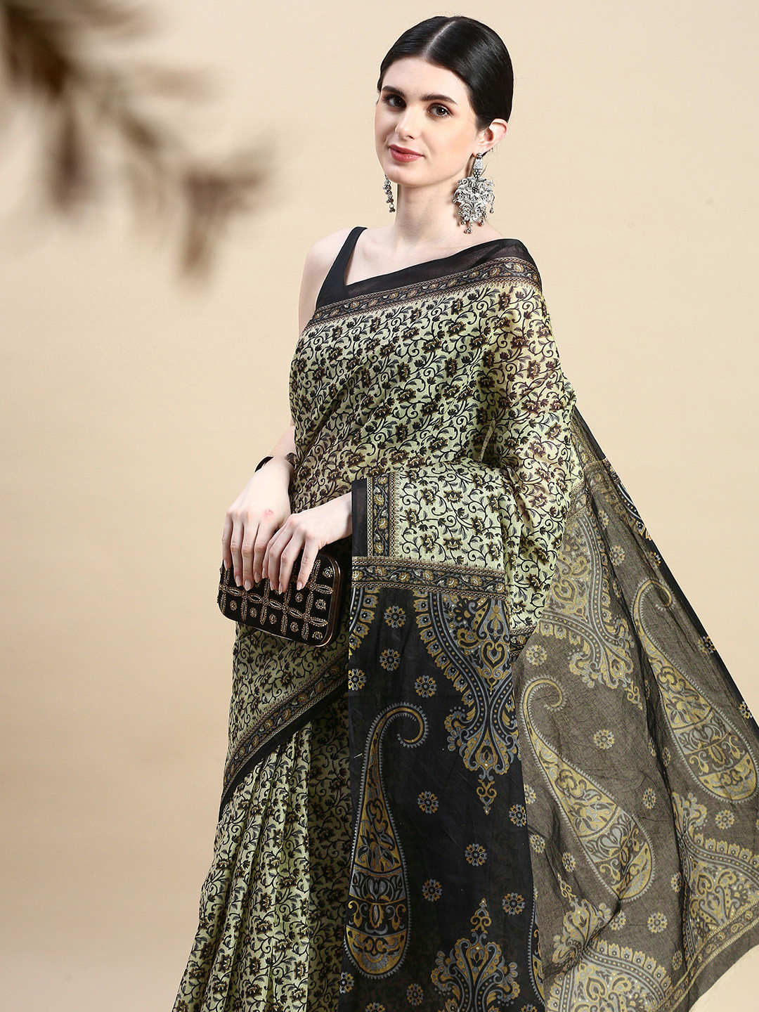 

SHANVIKA Floral Pure Cotton Block Print Saree, Beige