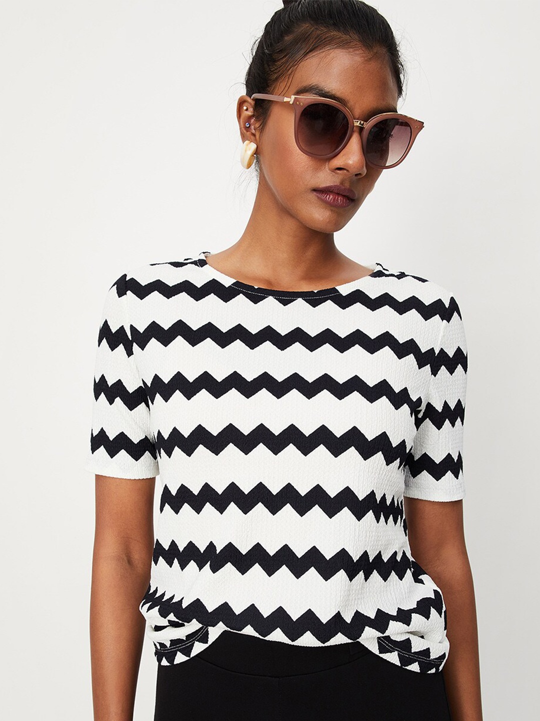 

max Geometric Printed Round Neck Top, White