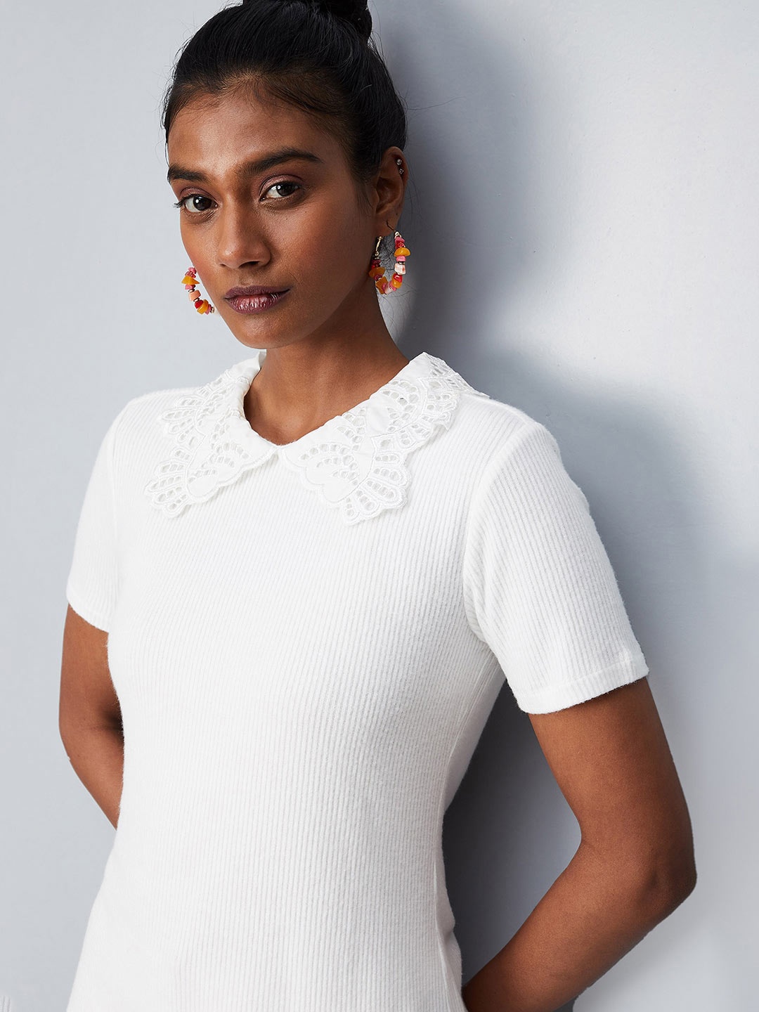 

max Peter-Pan Collar Lace-Up Top, White