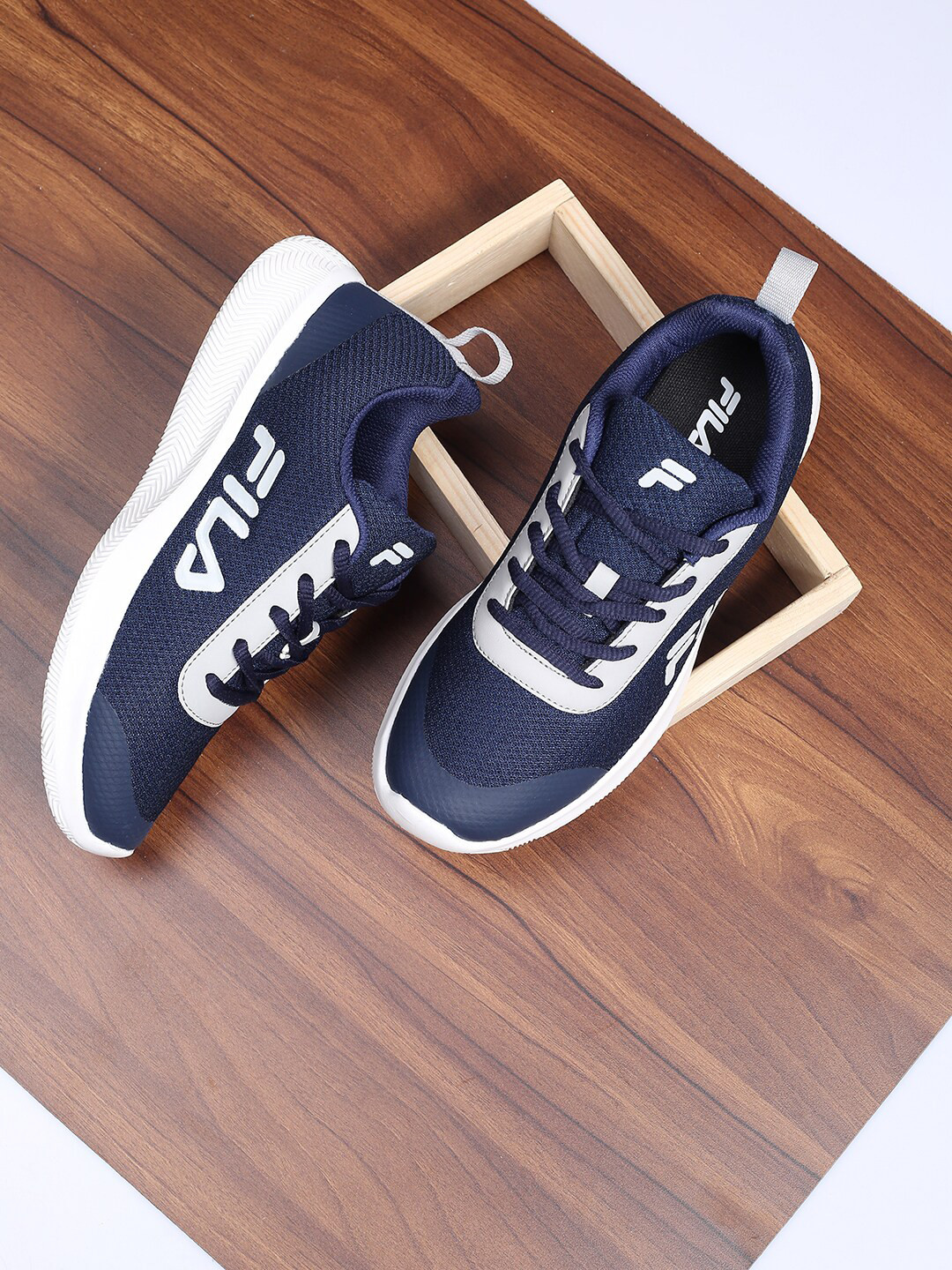 

FILA Women Mesh Running Shoes, Blue