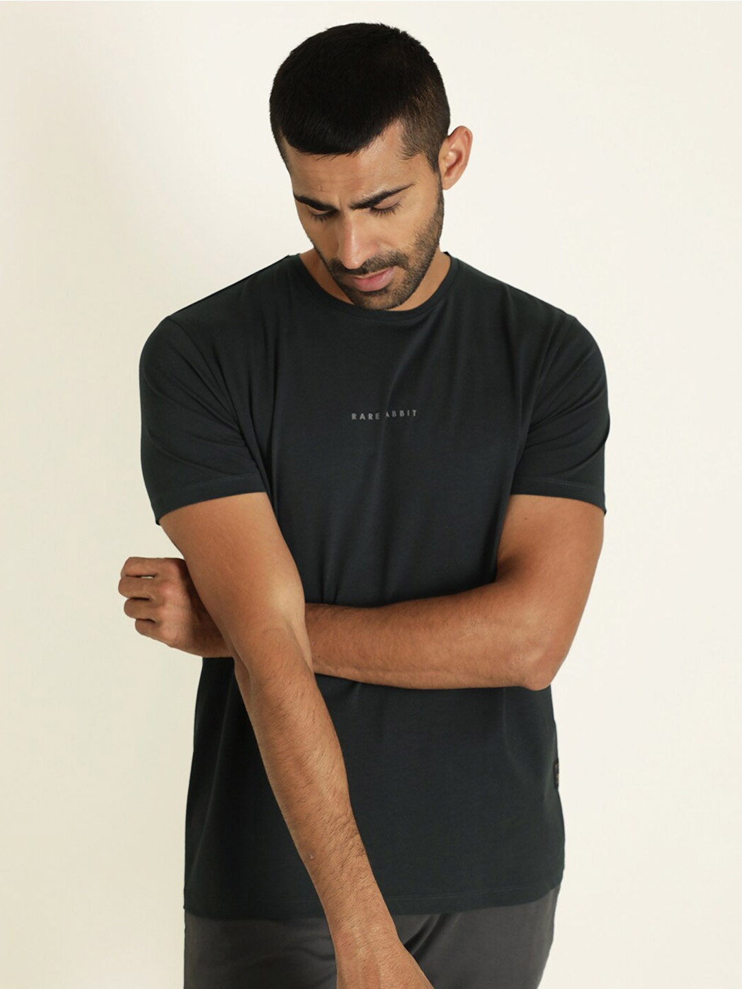 

RARE RABBIT Men Rabbi Round Neck Slim Fit Cotton T-Shirt, Black