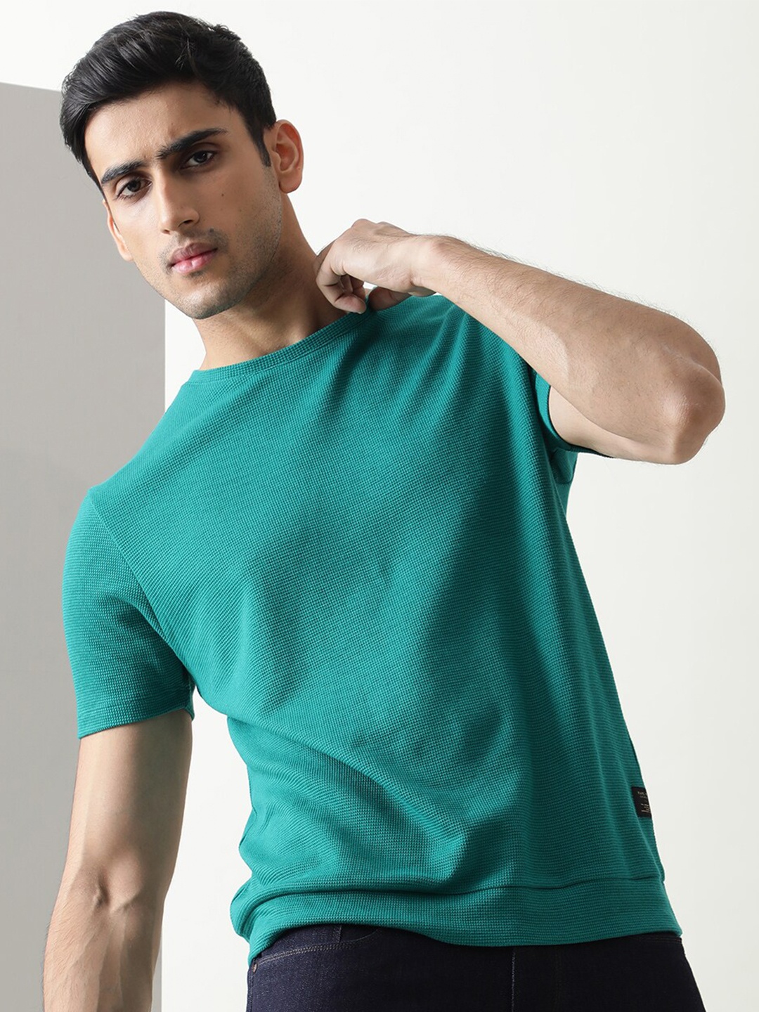 

RARE RABBIT Men Coni Round Neck Slim Fit T-Shirt, Teal