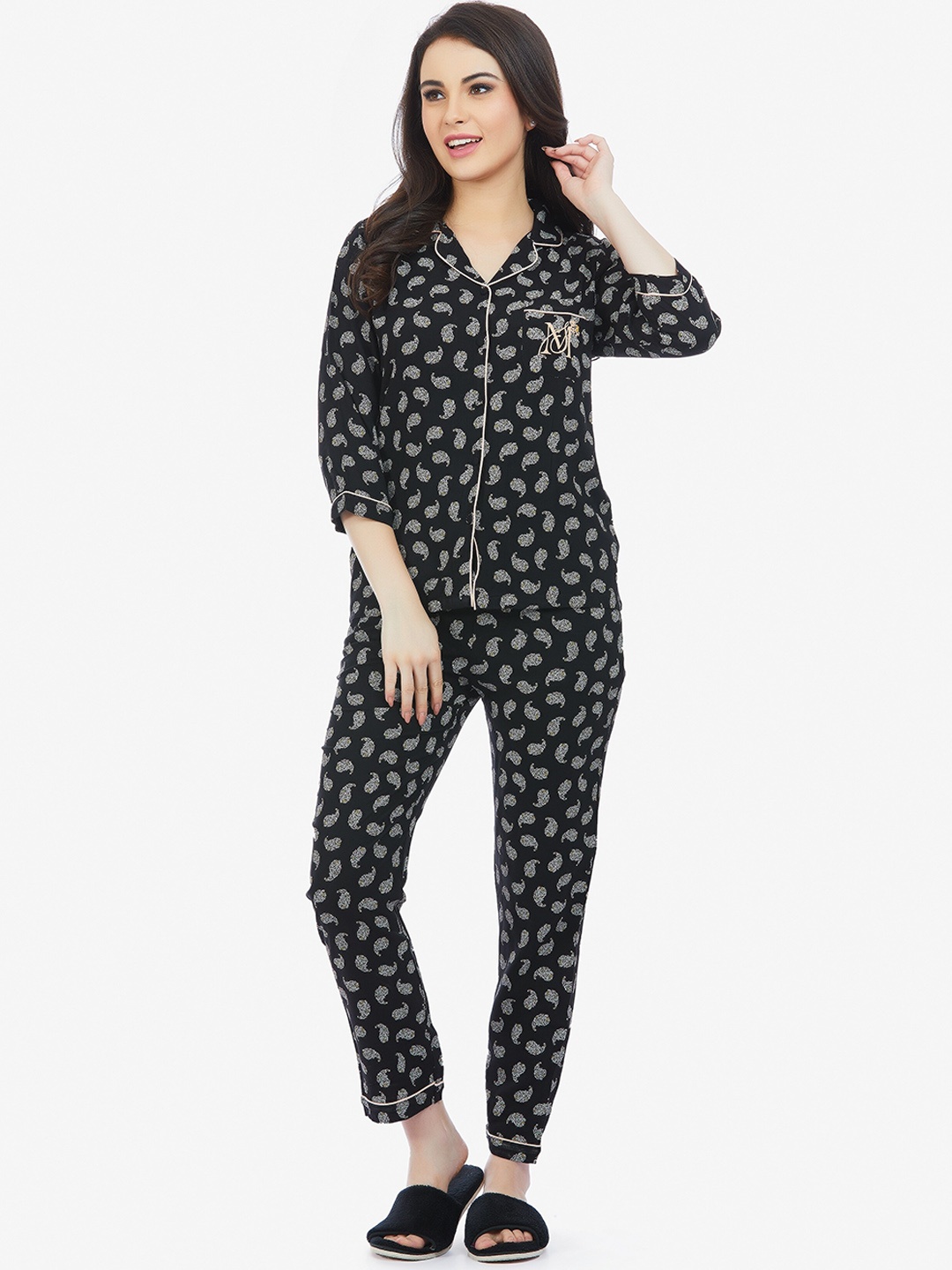 

MAYSIXTY Women Ethnic Motifs Printed Night Suit, Black