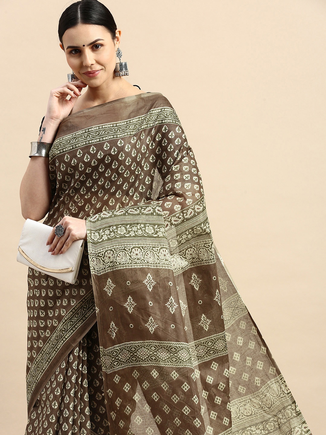 

SHANVIKA Ethnic Motifs Printed Pure Cotton Block Print Saree, Brown
