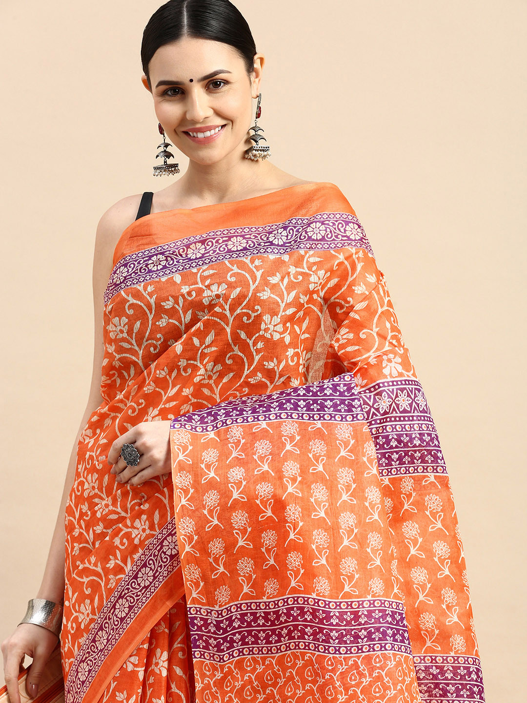 

SHANVIKA Ethnic Motifs Printed Pure Cotton Block Print Saree, Orange