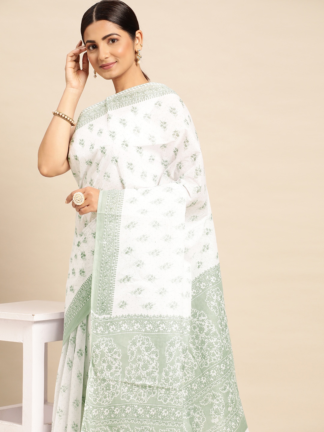 

SHANVIKA Floral Pure Cotton Block Print Saree, White