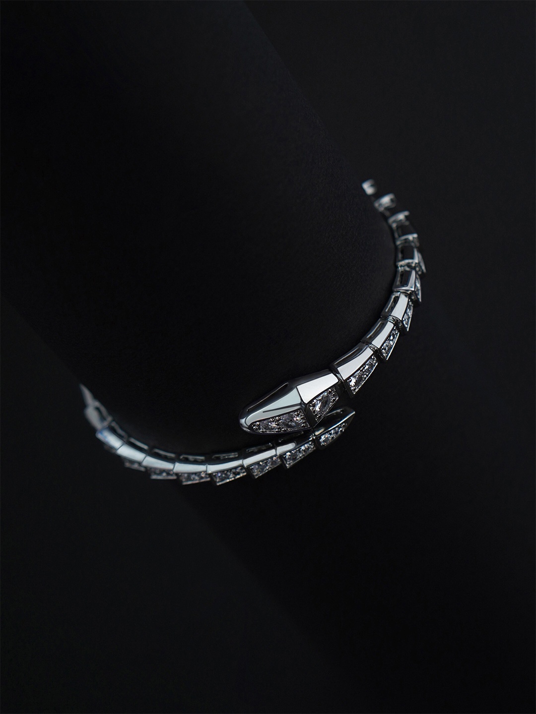

ZERPENT Women 18 K White Gold-Plated Cubic Zirconia Bangle-Style Bracelet