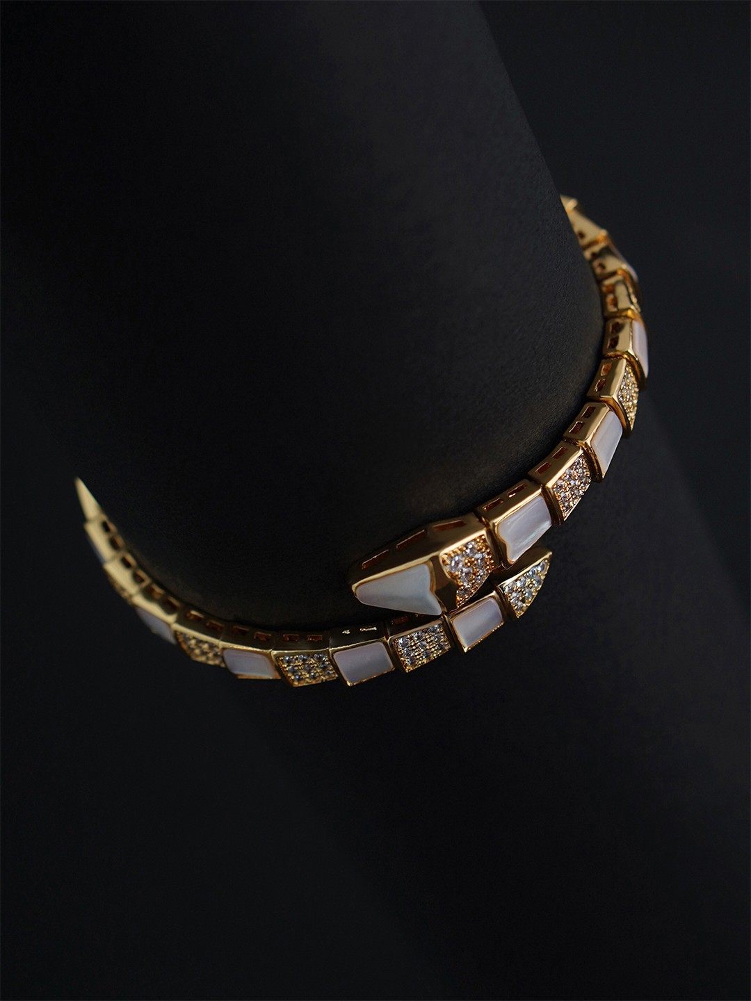 

ZERPENT Women 18 K Gold-Plated Cubic Zirconia Bangle-Style Bracelet, White